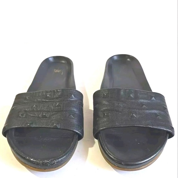 Beek Embossed - Picture 2 of 9